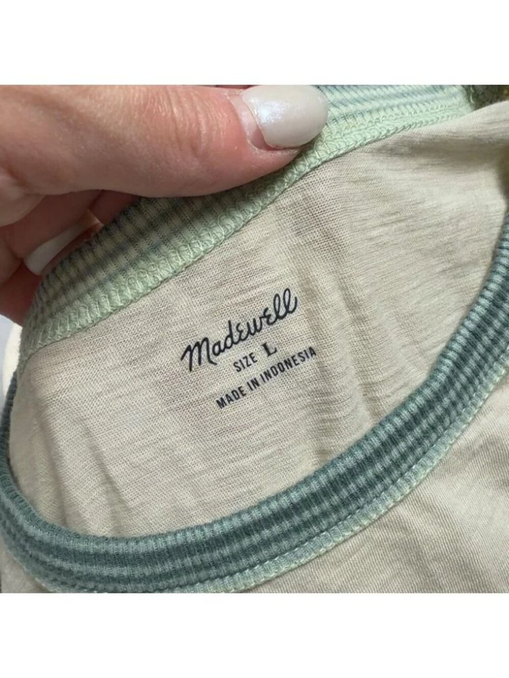 Madewell Ringer T-Shirt Size Large Tan Green Trim 100% Cotton Crew Neck Women’s - Picture 3 of 6